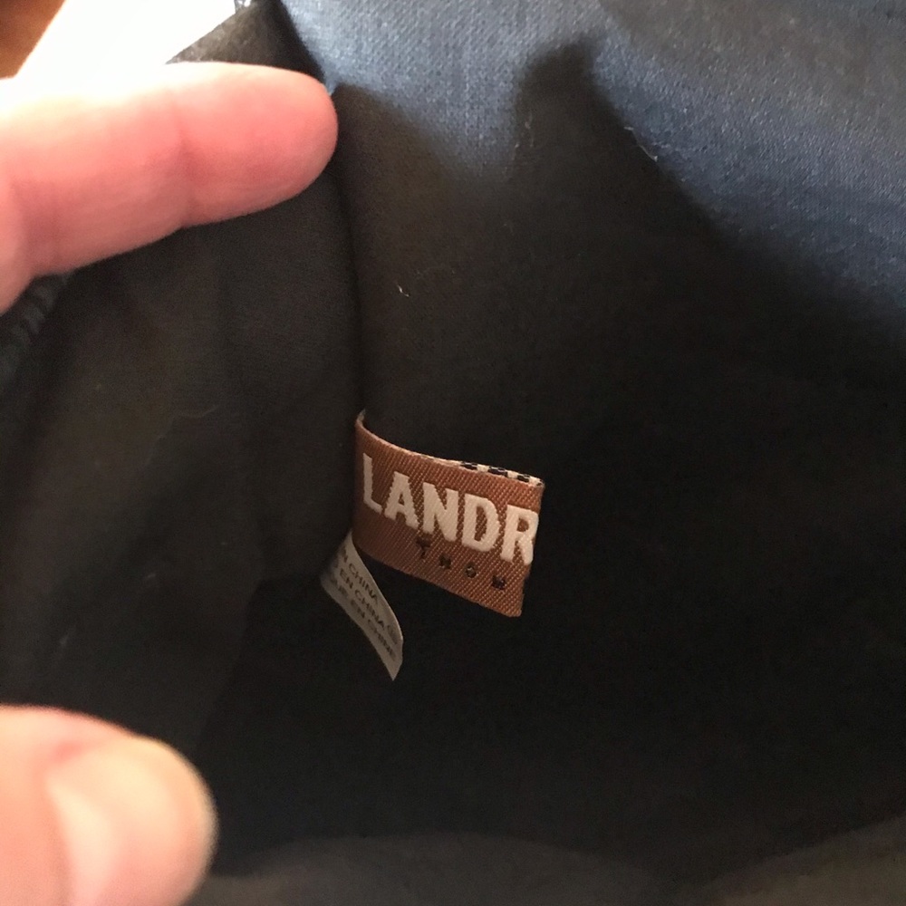Leather-like laptop/school/business commuter bag - Picture 8 of 11